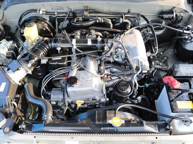 �G���W�����[�����Y��ȏ�Ԃ�ۂ��Ă���܂��I