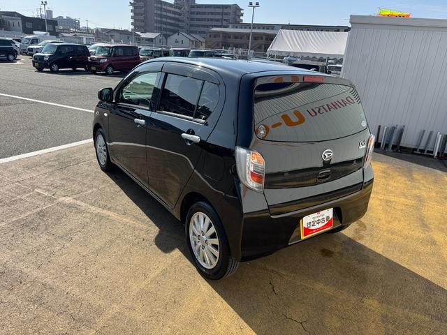 �����h�A�E�����N�H�[�^�[�E�o�b�N�h�A�E�B���h�E�ɃX���[�N�h�K���X���̗p