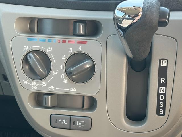 �ԗ��̏ڍׂ��Ԃɕt���܂��Ă̓X�^�b�t�܂ł��C�y�ɂ��₢���킹���������B