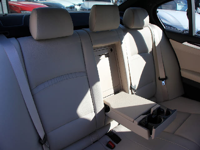 �S�ԓX���ɂēW�����I���z��������Ό��Ԋm�F���\�ł��B���C�y�ɂ��z�����������܂��B���X�^�b�t���ׂ��������������Ē����܂��̂ŗA���Ԃɂ��s����������ł����S�ł��B