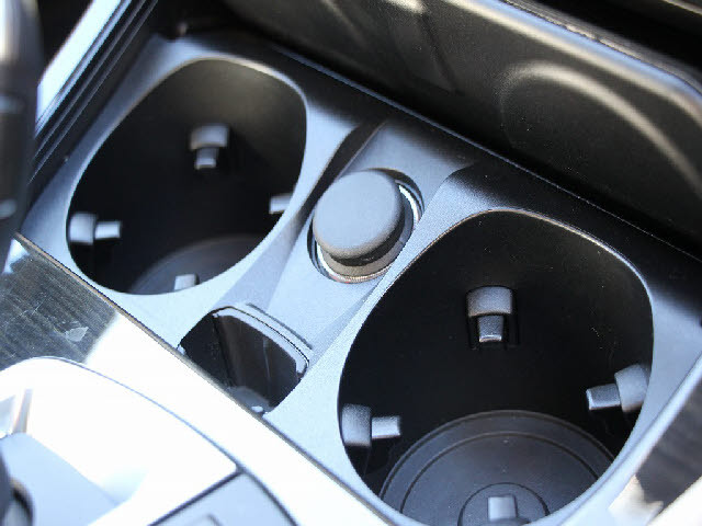 �S�ԓX���ɂēW�����I���z��������Ό��Ԋm�F���\�ł��B���C�y�ɂ��z�����������܂��B���X�^�b�t���ׂ��������������Ē����܂��̂ŗA���Ԃɂ��s����������ł����S�ł��B