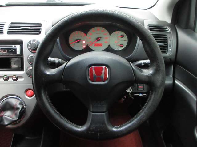 ���X�͕�d�ƐM�������b�g�[�ɂ��q�l�Ɋ��