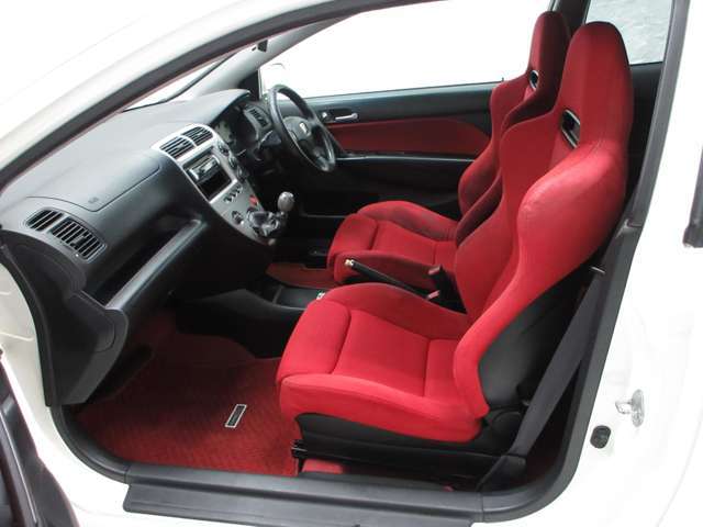 ���X�͕�d�ƐM�������b�g�[�ɂ��q�l�Ɋ��