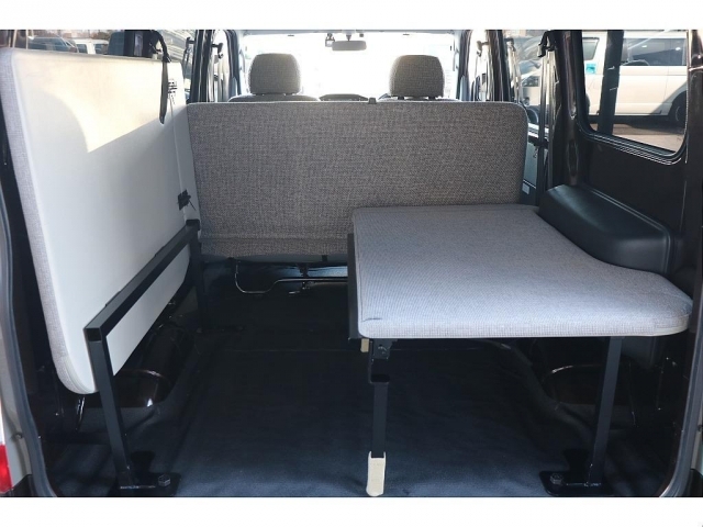 �Б��݂̂��\�I