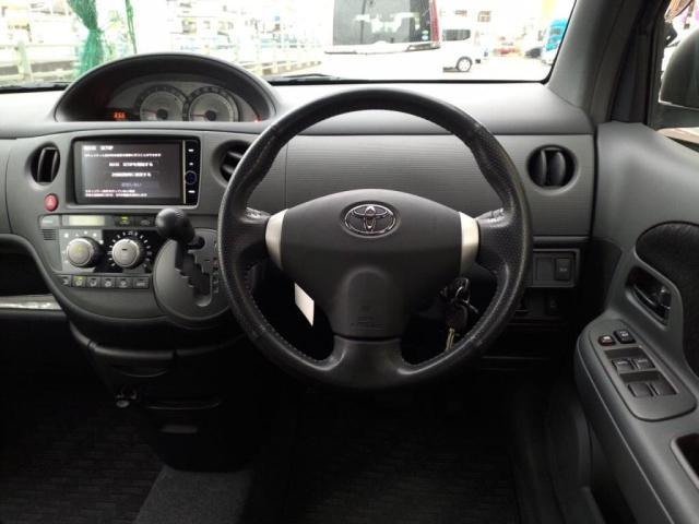 ���[�t�����������炵�������������ăi�r���j�^�[�����₷���ʒu�ŉ^�]�A�i�r�Ƃ����삵�₷���ł���I