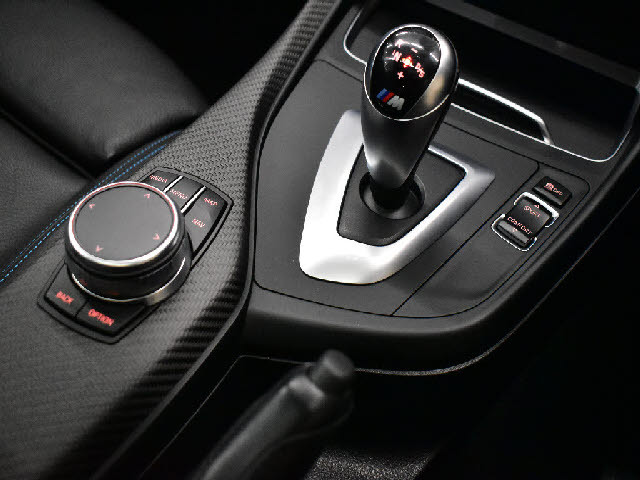 ���X�Ȃ�ł͂̔[�ԑO���������{�I��p�e�X�^�[�������I���o��ɂ��܂��Ă͂��C�y�ɂ��⍇���������B�[�Ԍ�̎Ԍ��E�_���E����E�h���X�A�b�v�Ȃǂ����Ђ��q�l���ʉ��i�ɂĂ��ē������Ē����܂��B������Ԋ����I