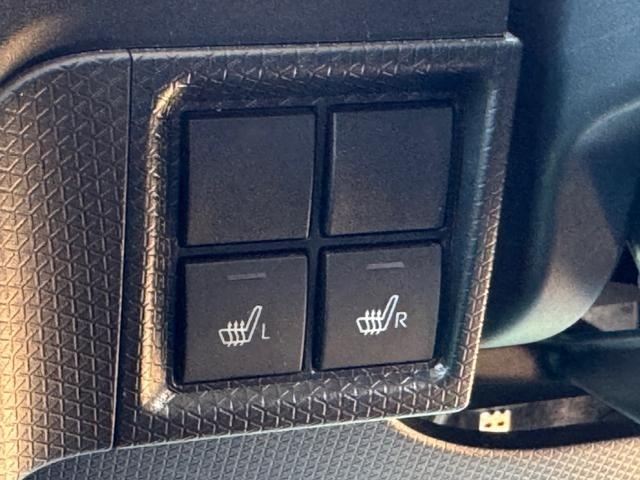 �ԗ��̏ڍׂ��Ԃɕt���܂��Ă̓X�^�b�t�܂ł��C�y�ɂ��₢���킹���������B