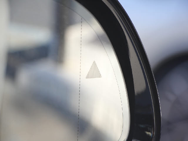 �f�ڈȊO�̉摜�����X�g�o�ɂđ������J���ł��I�����X��������ł����S���čw�����Ă���������悤�ו��܂Ōf�ڂ��Ă���܂��B���X�Ȃ�ł̗͂ǎ��Ȓ��ÎԂ݂̂�̔����Ă���܂��B