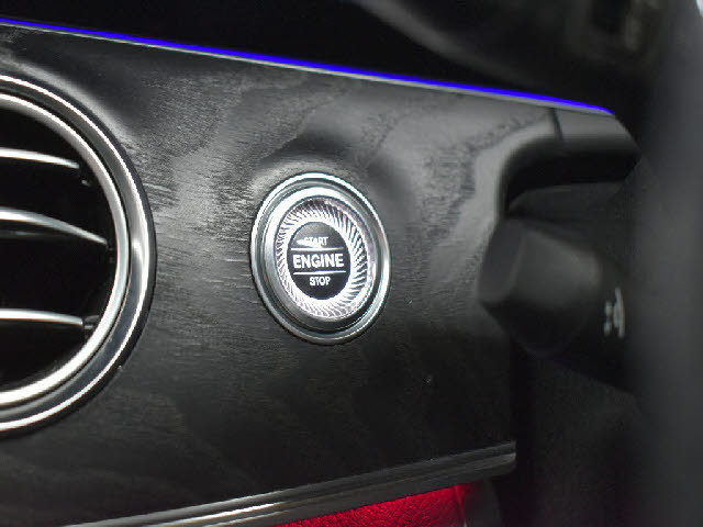 �S�ԓX���ɂēW�����I���z��������Ό��Ԋm�F���\�ł��B���C�y�ɂ��z�����������܂��B���X�^�b�t���ׂ��������������Ē����܂��̂ŗA���Ԃɂ��s����������ł����S�ł��B