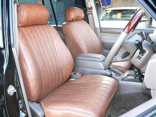 �N���V�b�N�V�[�g�J�o�[���f���܂��ˁI