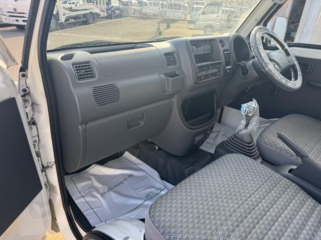 �ԗ��̏ڍׂ��Ԃɕt���܂��Ă̓X�^�b�t�܂ł��C�y�ɂ��₢���킹���������B