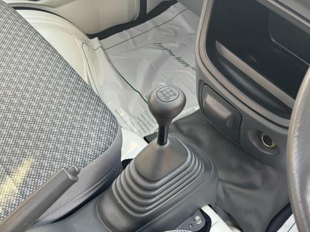 �ԗ��̏ڍׂ��Ԃɕt���܂��Ă̓X�^�b�t�܂ł��C�y�ɂ��₢���킹���������B