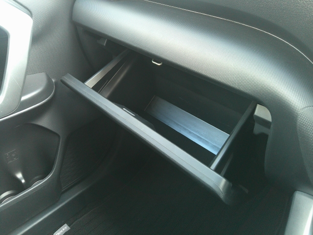 �Ԍ��ؓ��ꓙ���ވꎮ�����[�ł���O���[�u�{�b�N�X�ł��B