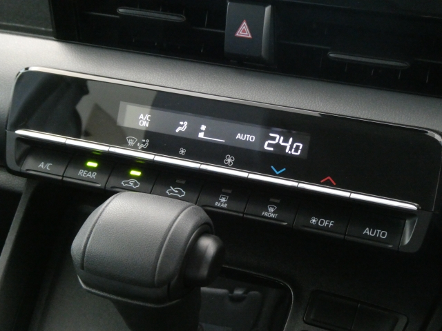 �I�[�g�G�A�R���A�����^�b�`�ŉ��K��ԁ���