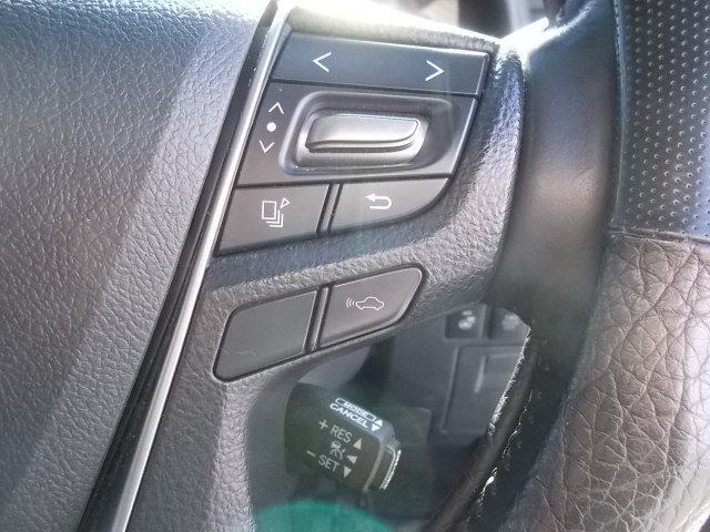 �������H���ŃA�N�Z���𓥂܂��ɐݒ葬�x�ő��s���Ă����֗��ȃA�_�v�e�B�u�E�N���[�Y�E�R���g���[���I