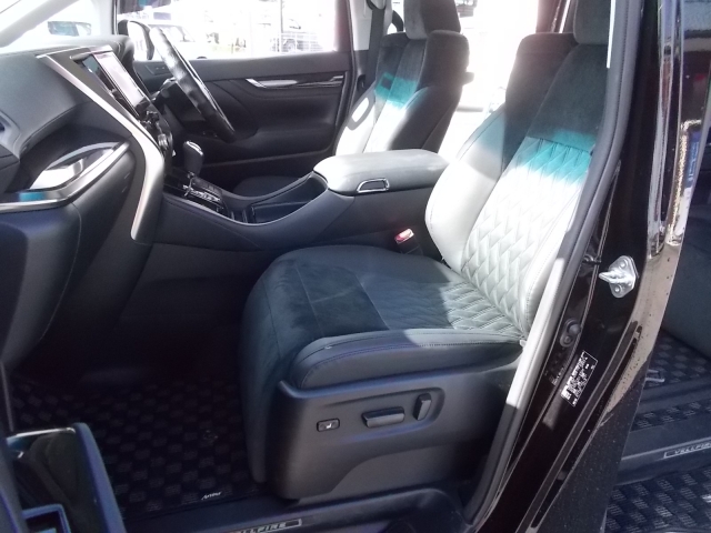 �f�ډӏ��ȊO�ɋC�ɂȂ�ӏ����������܂�����A���C�y�ɂ��₢���킹���������B