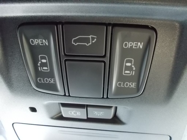 �p���[�o�b�N�Q�[�g�E�����p���[�X���C�h�h�A�ł��B