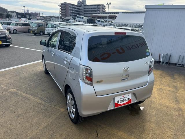 �����h�A�E�����N�H�[�^�[�E�o�b�N�h�A�E�B���h�E�ɃX���[�N�h�K���X���̗p