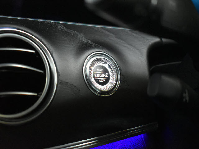 ���X�Ȃ�ł͂̔[�ԑO���������{�I��p�e�X�^�[�������I���o��ɂ��܂��Ă͂��C�y�ɂ��⍇���������B�[�Ԍ�̎Ԍ��E�_���E���E�h���X�A�b�v�Ȃǂ����Ђ��q�l���ʉ��i�ɂĂ��ē������Ē����܂��B������Ԋ����I