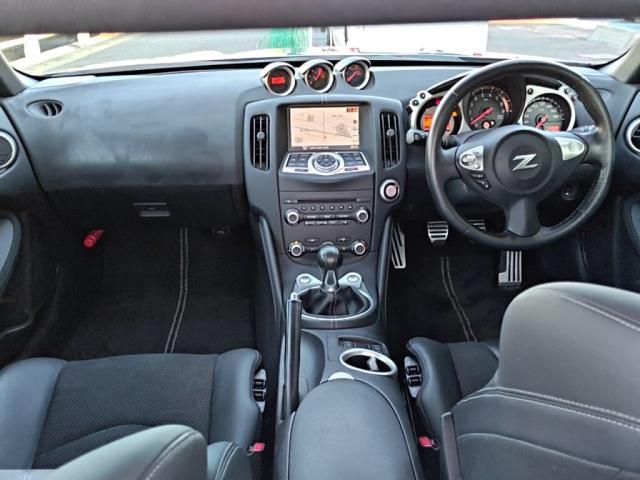 ���C�Ƀ��[�t�����������炵�������������ăi�r���j�^�[�����₷���ʒu�ŉ^�]�A�i�r�Ƃ����삵�₷���ł���I