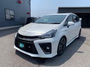 トヨタ プリウス　アルファ Ｓ　ツーリングセレクション　ＧＲスポーツ
