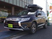 三菱 アウトランダー　４ＷＤ ２４Ｇセーフティパッケージ