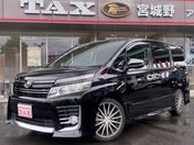 トヨタ ヴォクシー ＺＳ　煌　車輛評価４．５点／アルパインフ