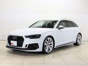 アウディ ＲＳ４　アバント ベースグレード