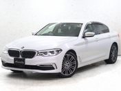 ＢＭＷ ５シリーズ　セダン ５３０ｉ　ラグジュアリー