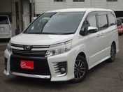 トヨタ ヴォクシー ＺＳ　煌