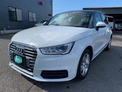 アウディ Ａ１　スポーツバック １．０　ＴＦＳＩ