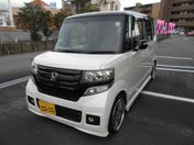ホンダ Ｎ　ＢＯＸ　カスタム　４ＷＤ ２トーンカラースタイル　ＳＳパッケージ