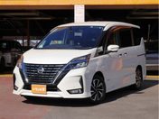 日産 セレナ　Ｓハイブリッド ハイウェイスター　Ｖ
