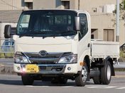 日野自動車 デュトロ ２ｔ　全低床　１０尺