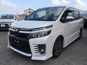 トヨタ ヴォクシー ＺＳ