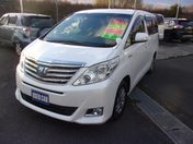 トヨタ アルファード　ハイブリッド　４ＷＤ Ｇ