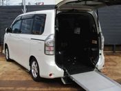 トヨタ ヴォクシー　４ＷＤ Ｘ　Ｌエディション