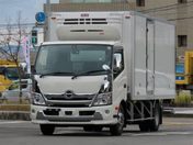 日野自動車 デュトロ ２．９５ｔ　ワイド超ロング　冷蔵・冷凍車