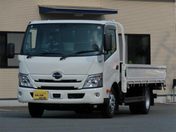 日野自動車 デュトロ ２ｔ　ワイドロング