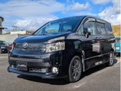 トヨタ ヴォクシー ＺＳ　煌３
