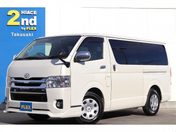 トヨタ ハイエースバン　２ＷＤ スーパーＧＬ　ロング