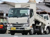 日野自動車 デュトロ ３ｔ　全低床　強化ダンプ