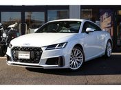 アウディ ＴＴ　クーペ ４０　ＴＦＳＩ　Ｓラインパッケージ