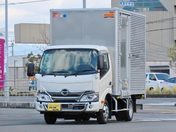 日野自動車 デュトロ ２ｔ　１０尺　ドライバン