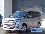 トヨタ ノア　４ＷＤ Ｘ