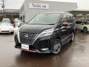 日産 セレナ　Ｓハイブリッド　４ＷＤ ハイウェイスター　Ｖ