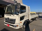 日野自動車 レンジャー ３．０５トン　ベッド付き　エアサス