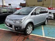 三菱 デリカ　Ｄ：５　４ＷＤ シャモニー
