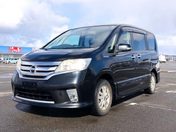 日産 セレナ　４ＷＤ ハイウェイスター