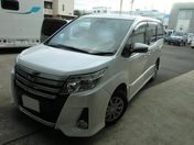 トヨタ ノア　４ＷＤ Ｓｉ